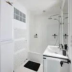 아파트 Penthouse Met Garage *
