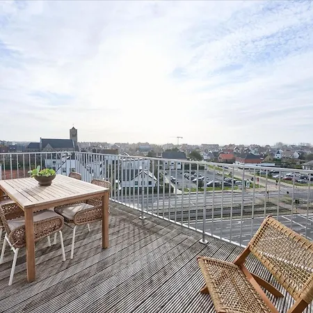 Penthouse Met Garage Apartment *