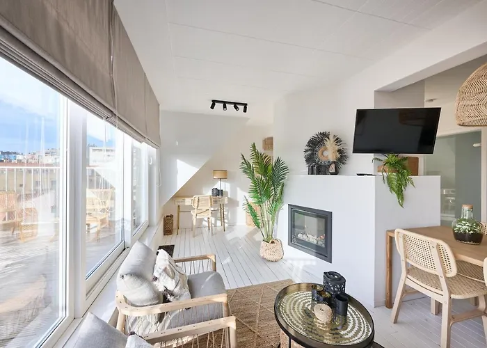 Penthouse Met Garage 奥斯滕德